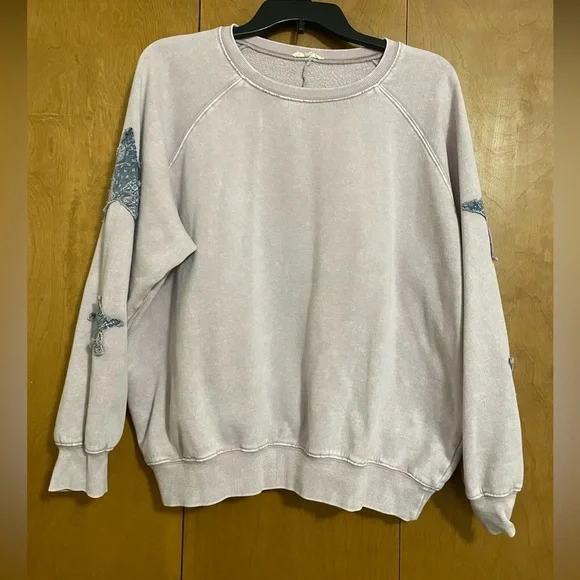 Easel Pullover - Picture 2 of 3